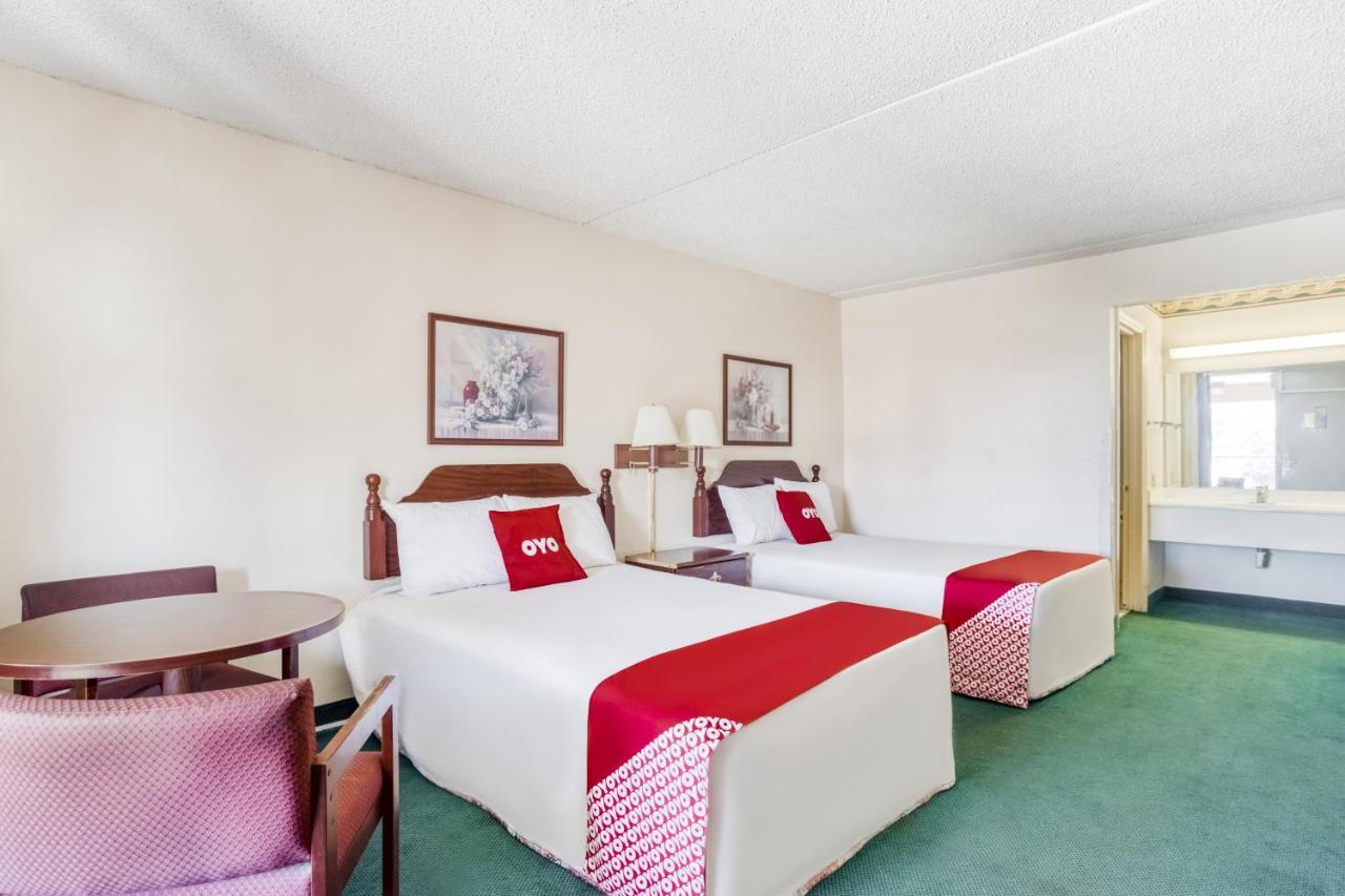 Hotel Walterboro Southwest Екстериор снимка